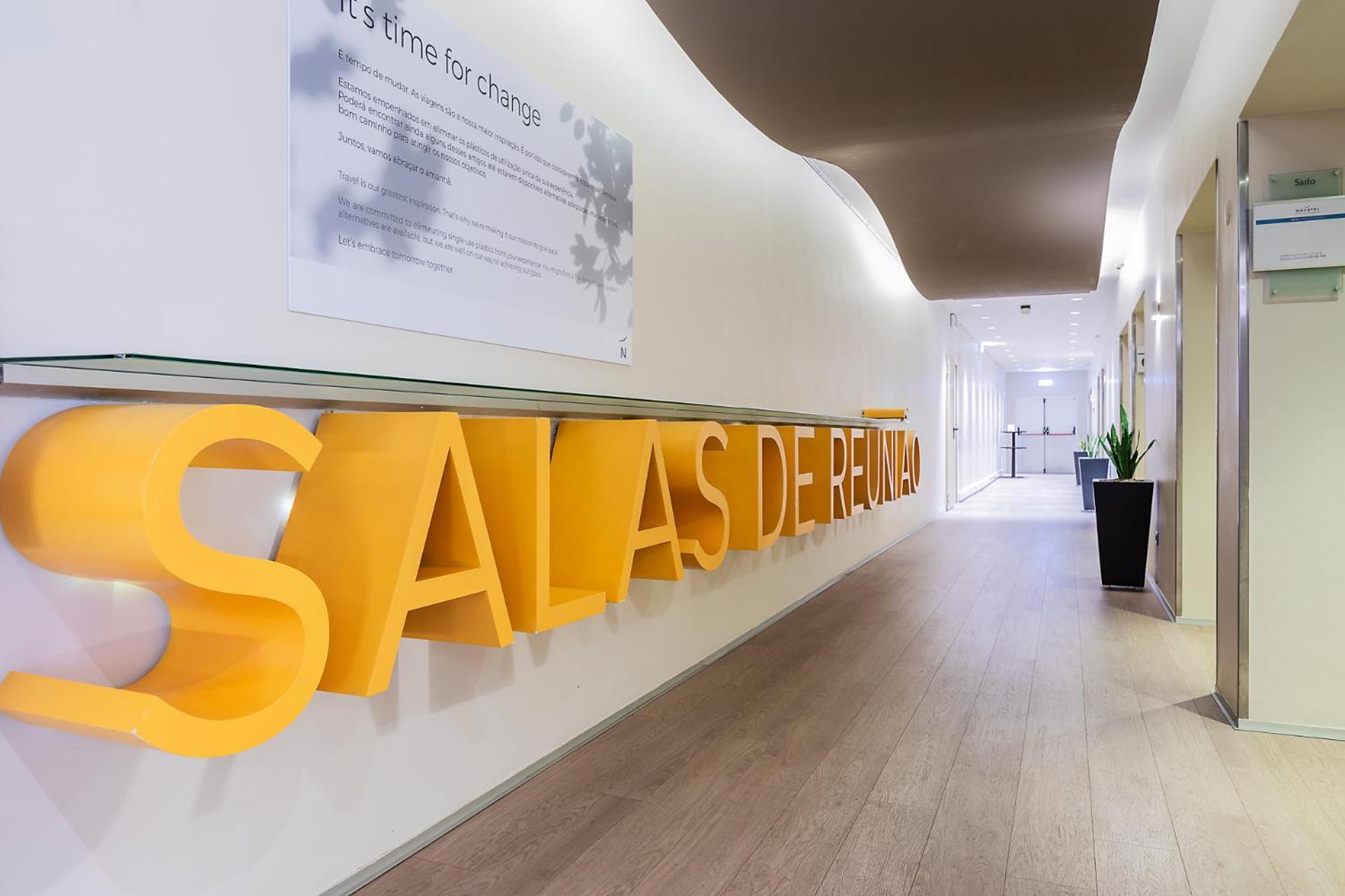 Novotel Setúbal Eksteriør billede