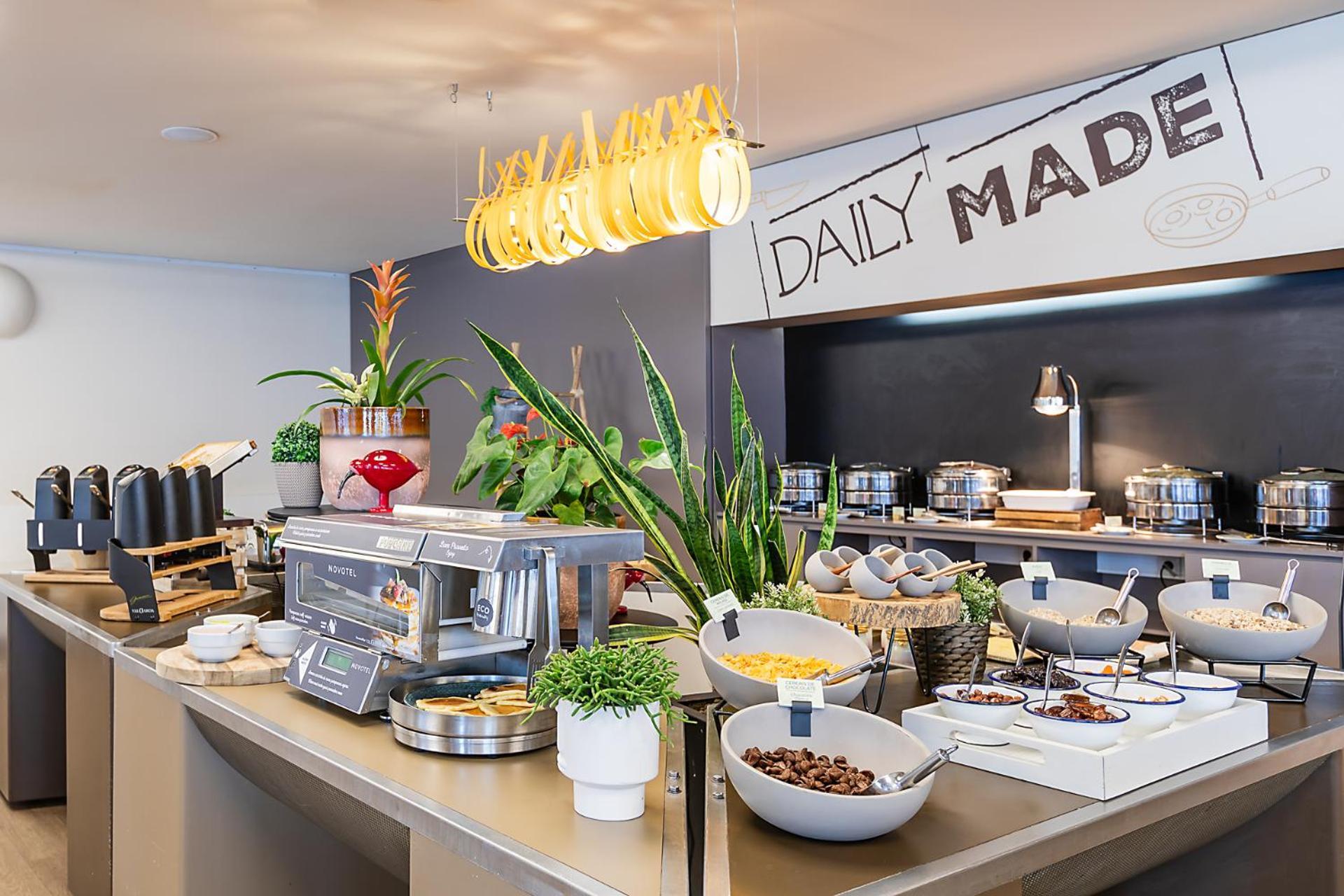 Novotel Setúbal Eksteriør billede